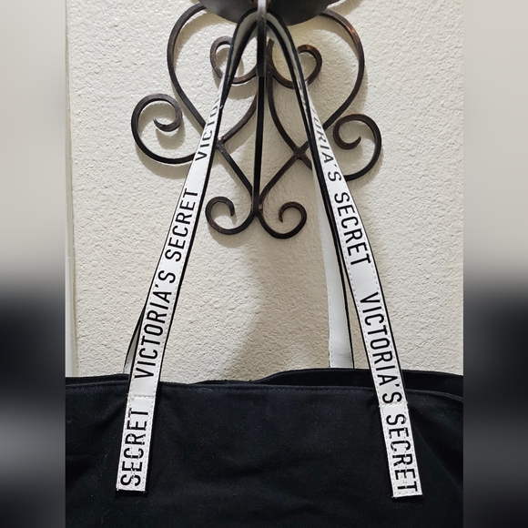 Victoria's Secret Black and White Tote EUC - Picture 6 of 16